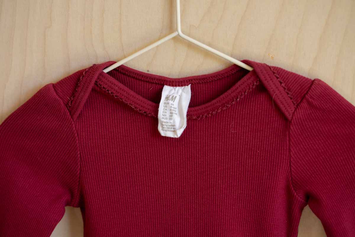 Burgundy Ribbed Bodysuit: 4-6mos