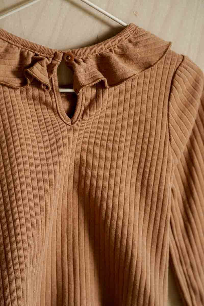 Rust Ribbed Ruffled Collar Blouse: 18mos