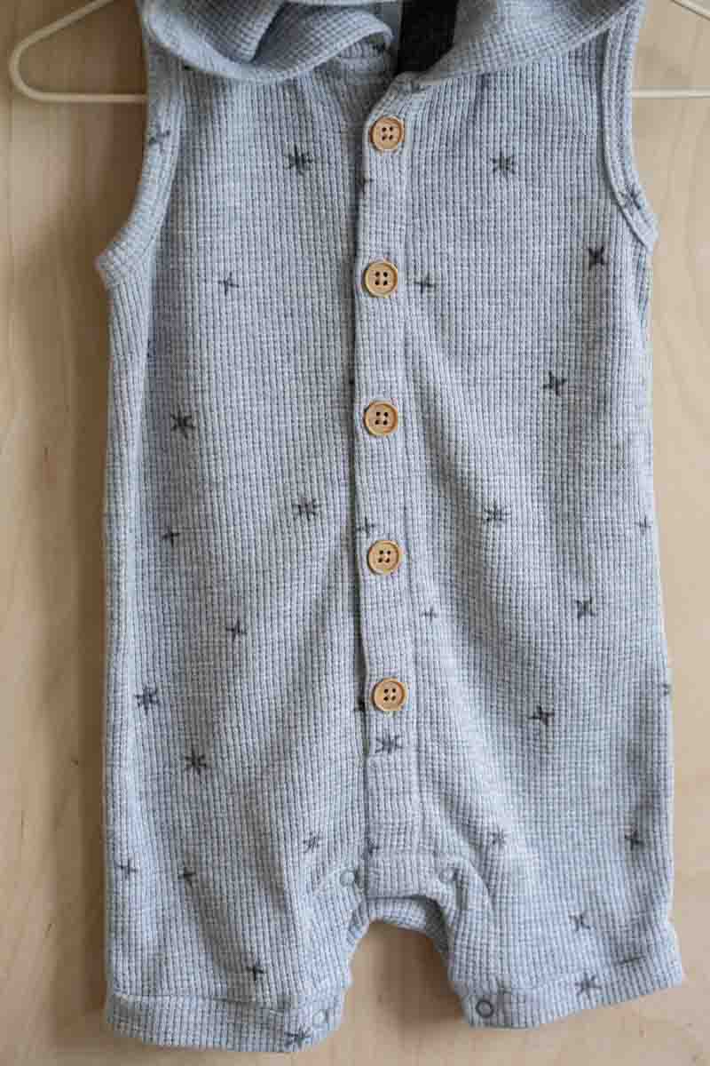 Grey Waffle Stars Hooded Romper: 6-9mos