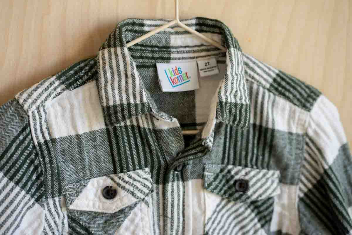 Green Plaid Button Shirt: 2T