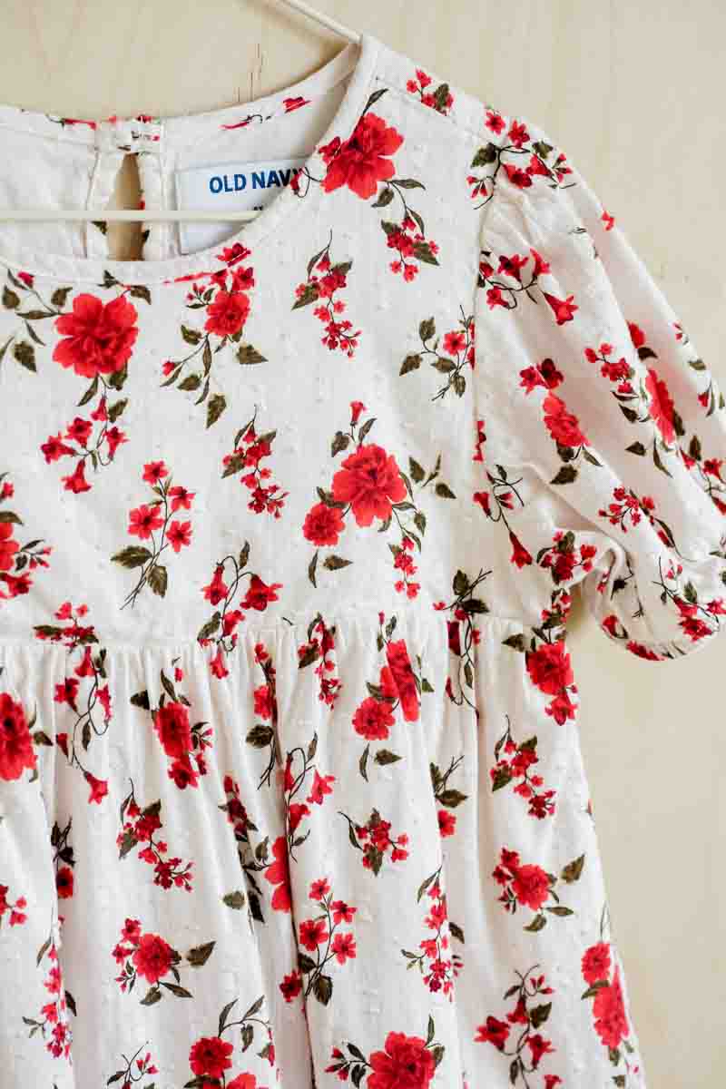 White & Red Roses Dress: 5T