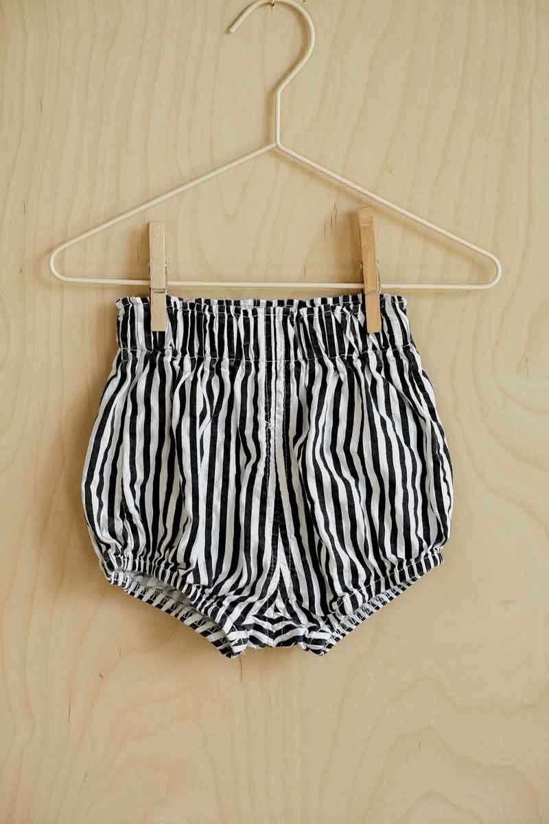 Black & White Striped Bloomers: 12-18mos