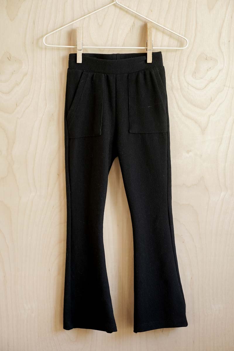 Black Ribbed Flare Leg Stretchy Leggings: 3-4T